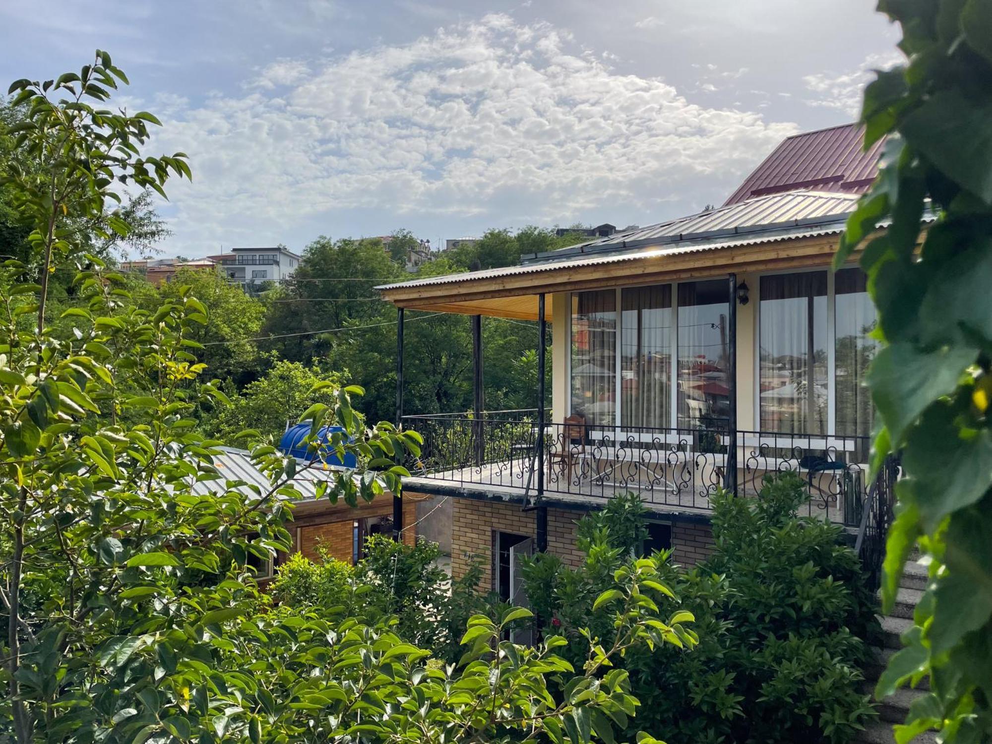 Hostel Kutaisi By Kote Buitenkant foto