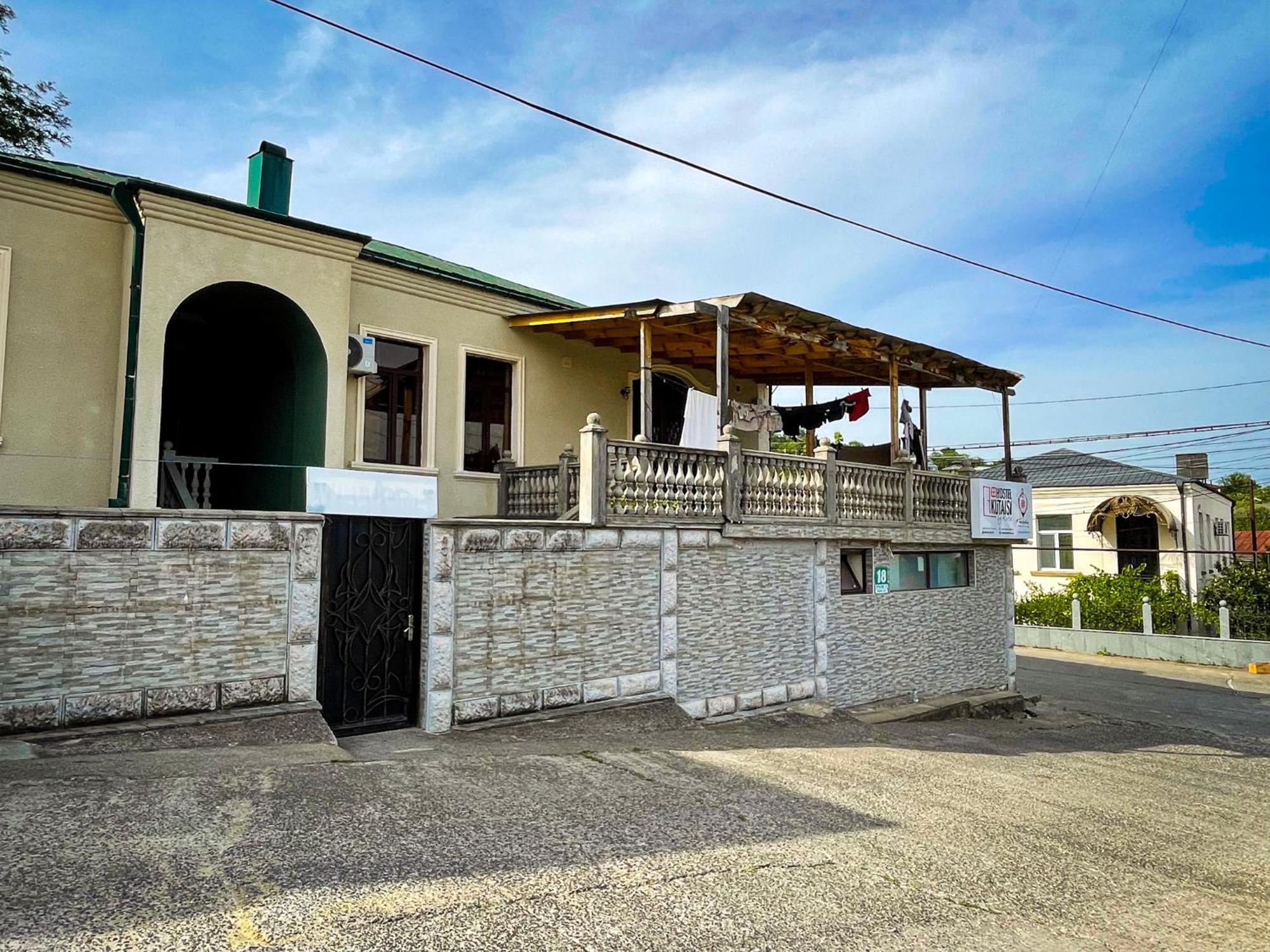 Hostel Kutaisi By Kote Buitenkant foto
